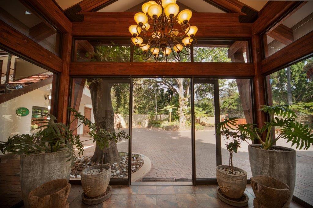 تزانين Tamboti Lodge Guest House المظهر الخارجي الصورة